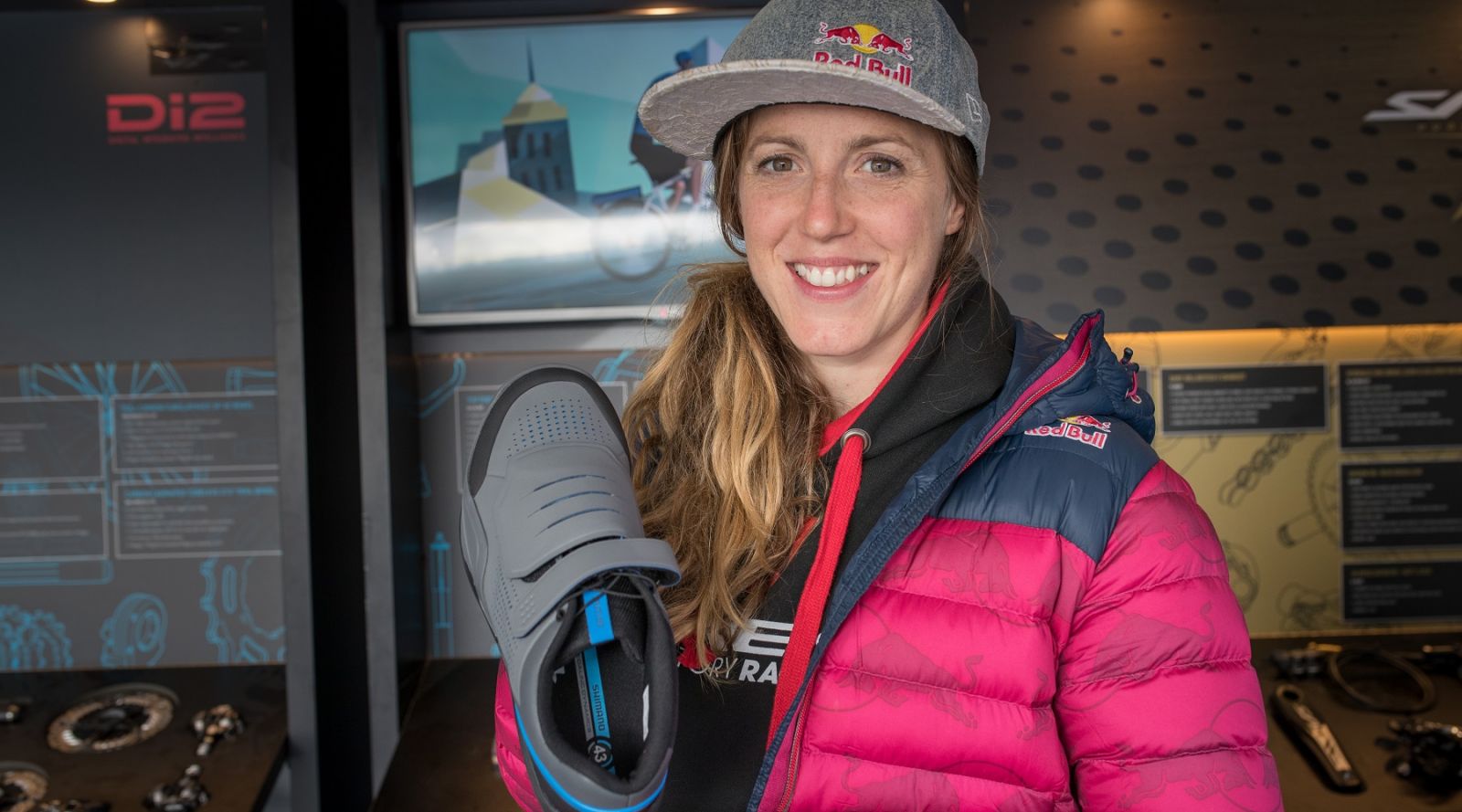 Rachel Atherton tretry AM9